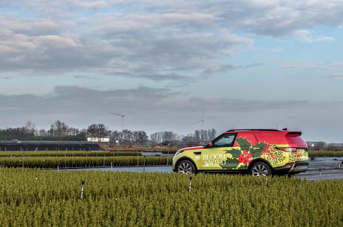 Land Rover Discovery Commercial 