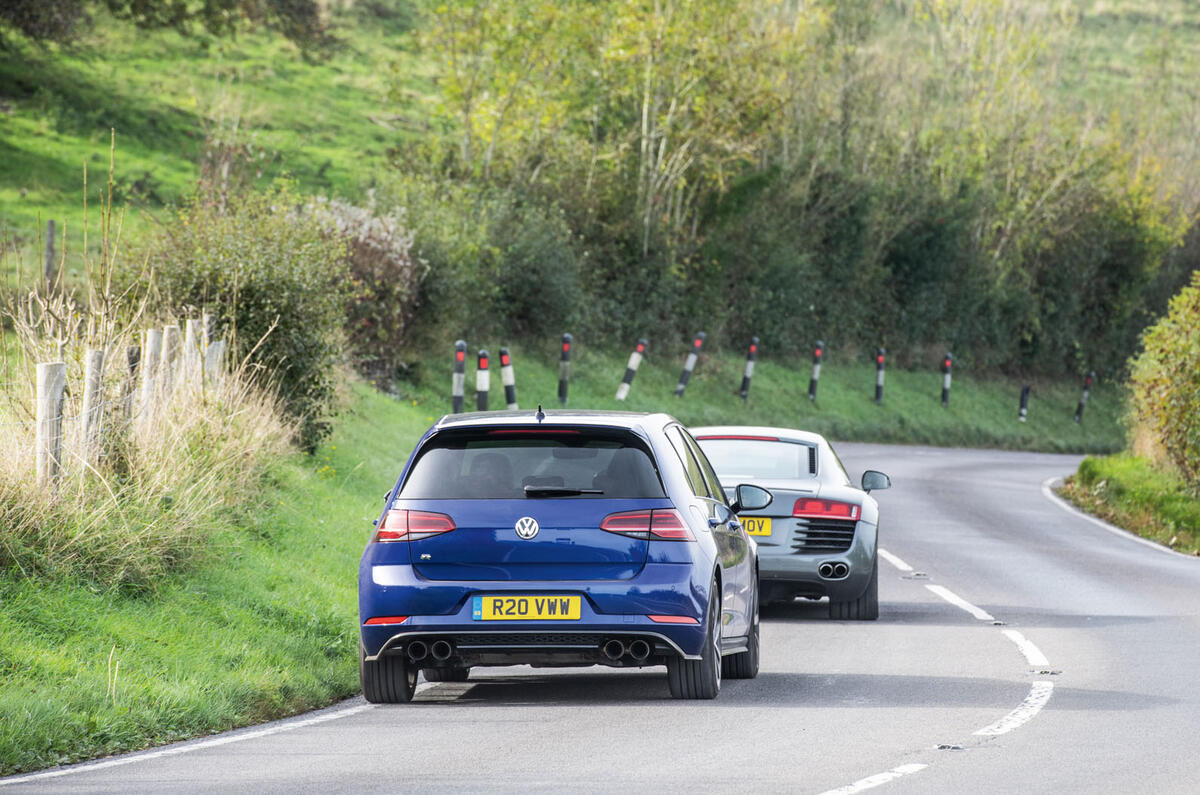Audi R8 vs. Volkswagen Golf R