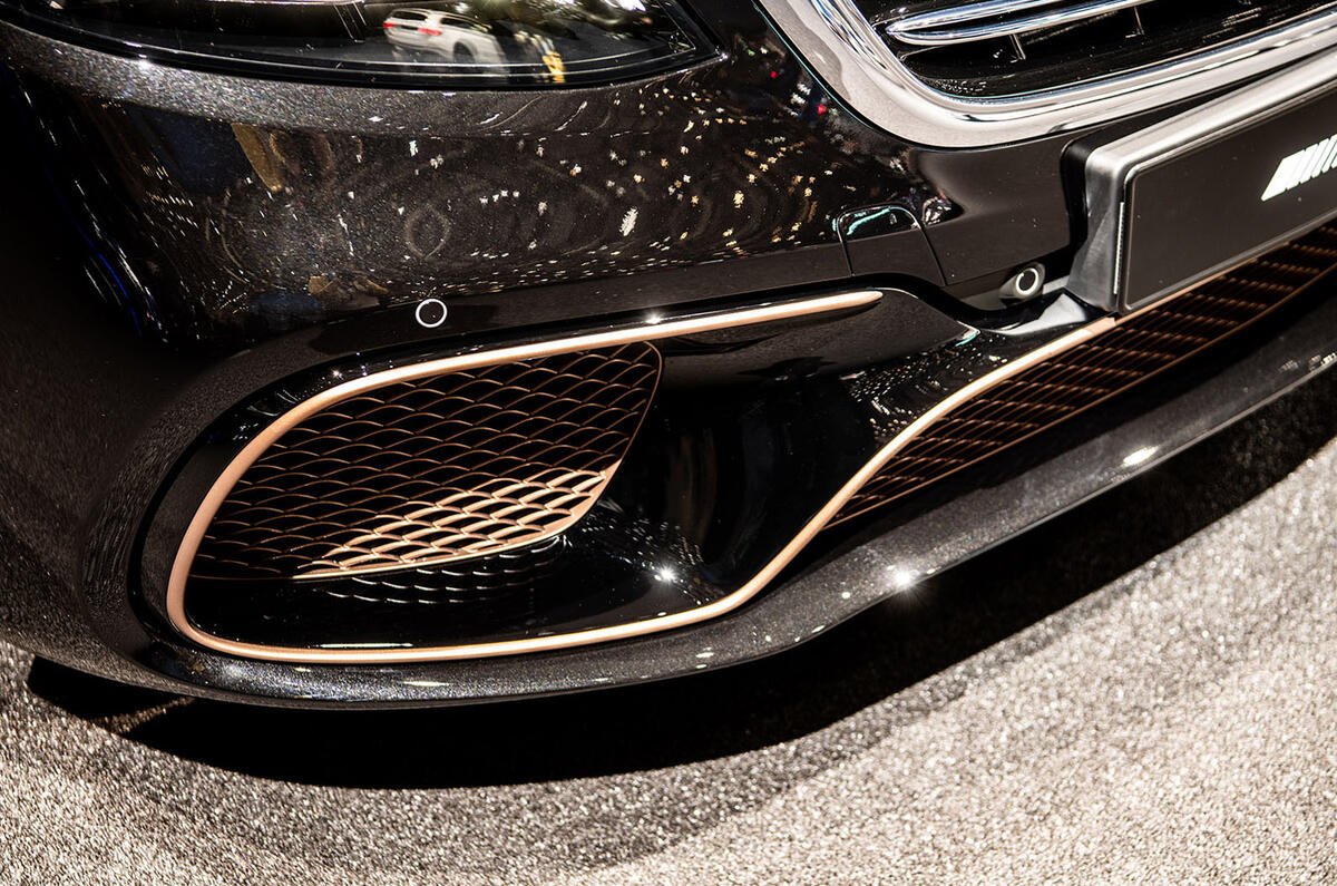 Mercedes-AMG S65 Final Edition Geneva 2019 - front bumper