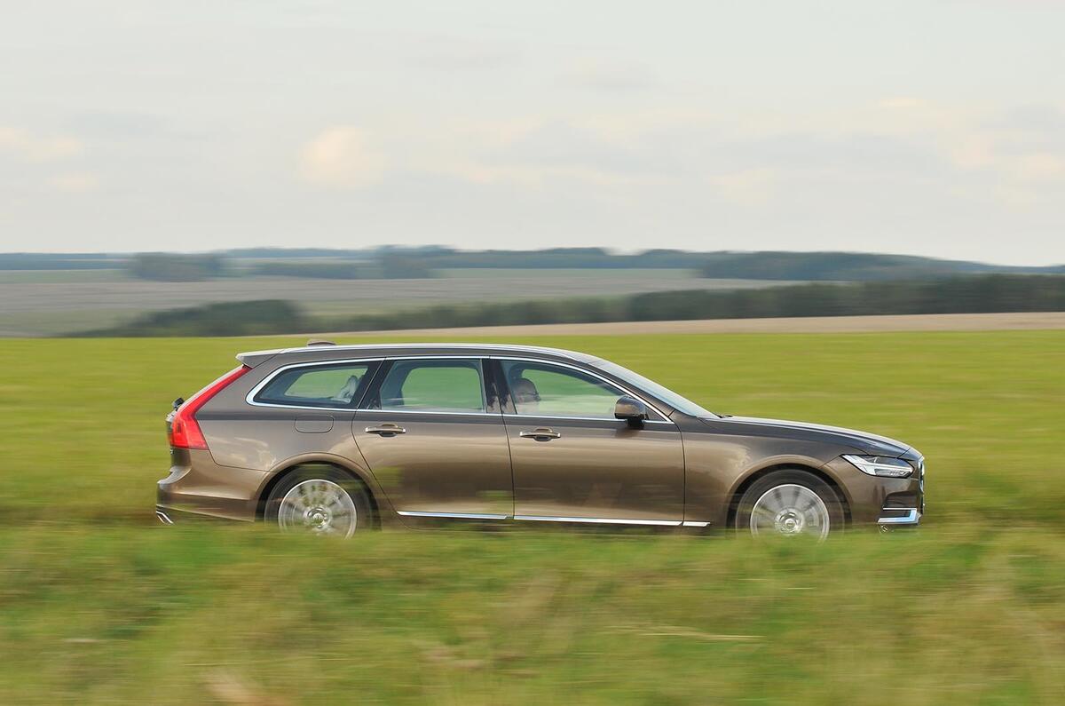 Mercedes-Benz E-Class Estate vs Volvo V90 vs Audi A6 Avant - group test