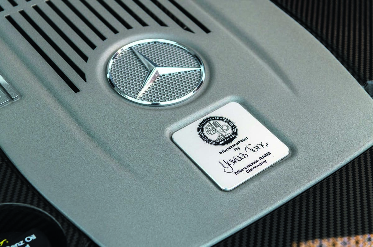 Mercedes-AMG S65 shows off the joys of the V12
