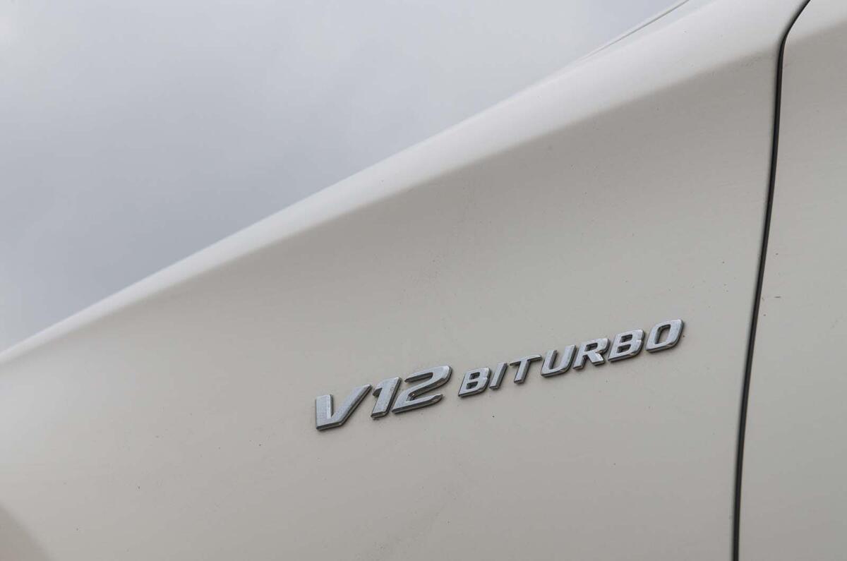 Mercedes-AMG S65 shows off the joys of the V12