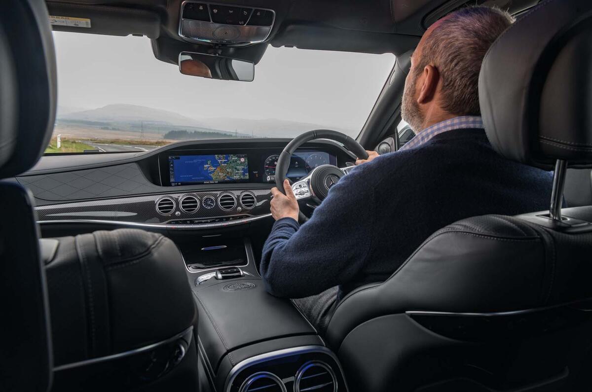 Mercedes-AMG S65 shows off the joys of the V12