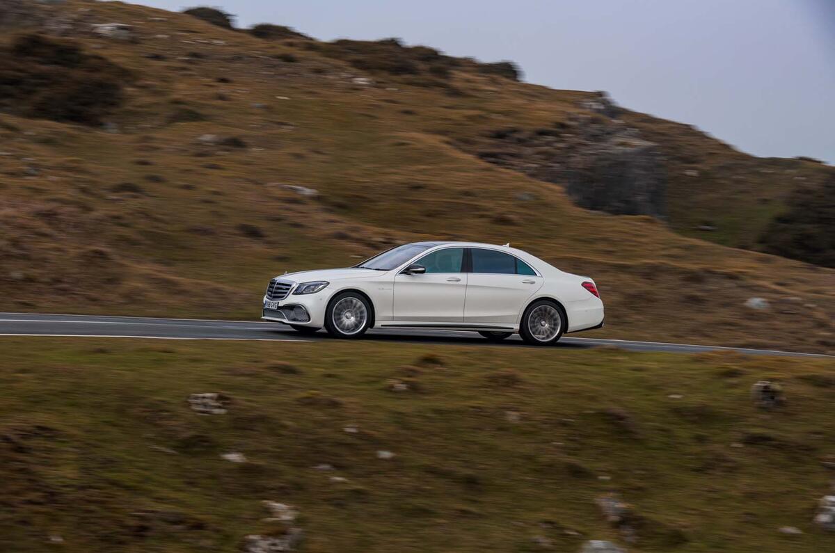 Mercedes-AMG S65 shows off the joys of the V12