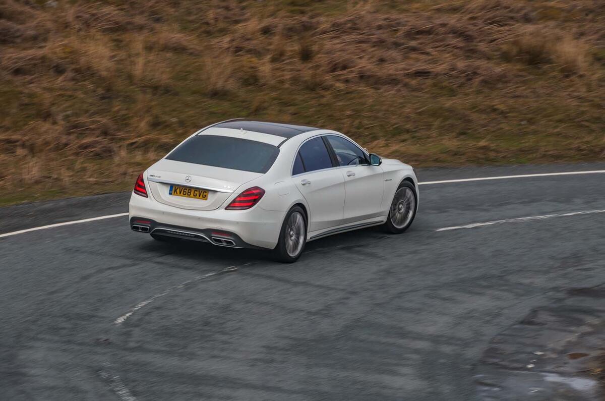 Mercedes-AMG S65 shows off the joys of the V12