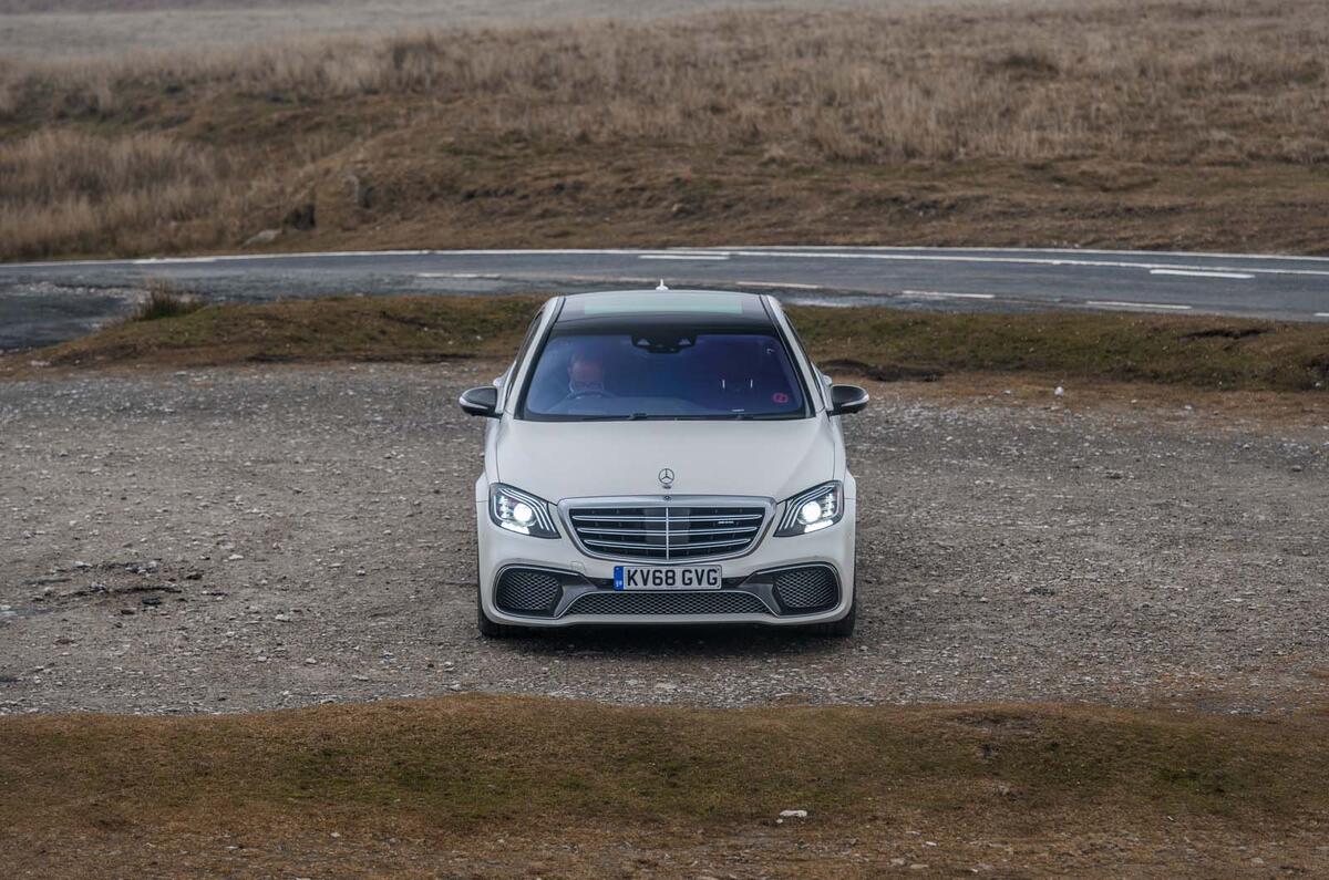 Mercedes-AMG S65 shows off the joys of the V12