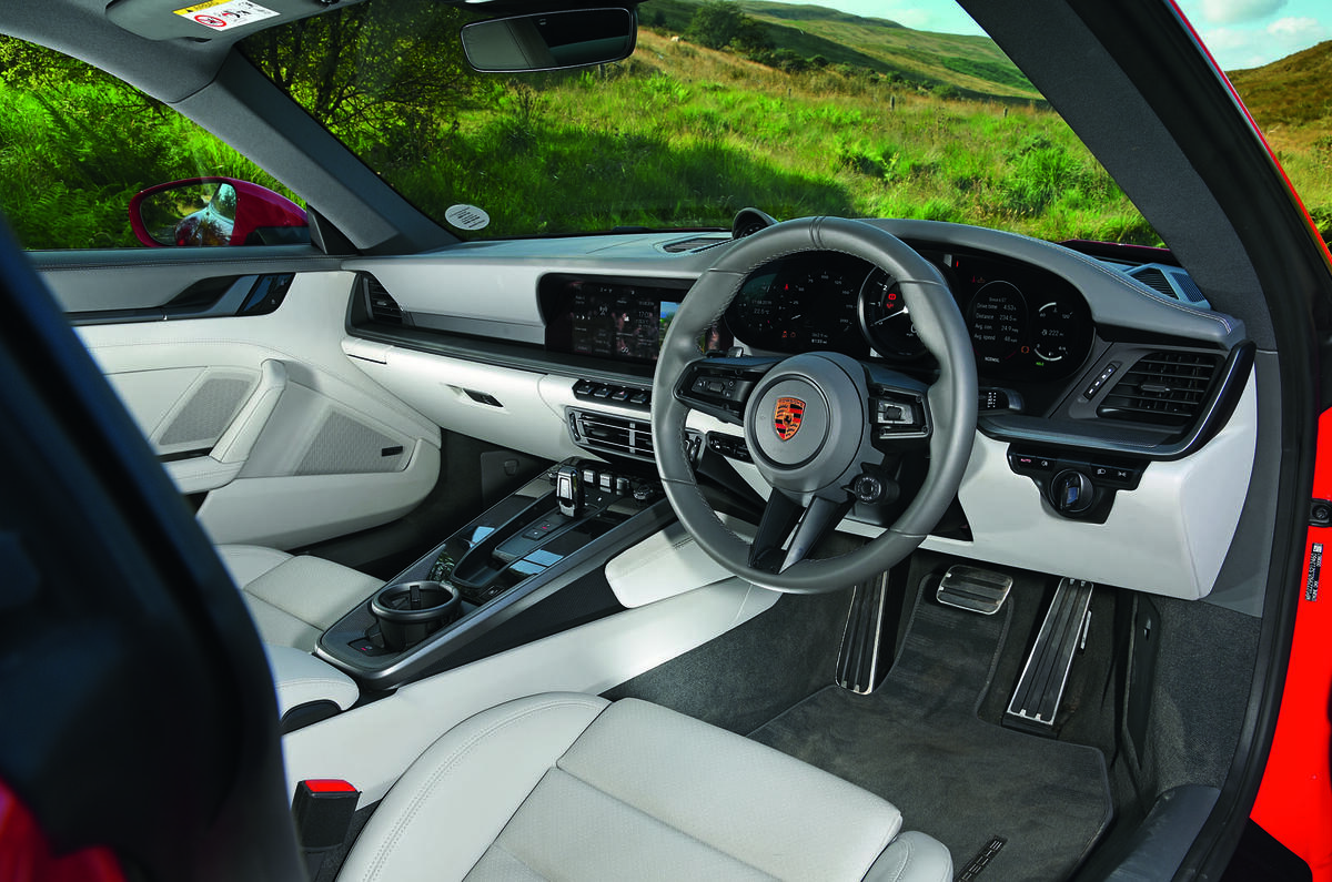 Porsche 911 interior