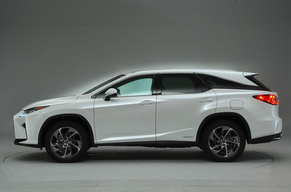 2018 Lexus RX 450h side profile