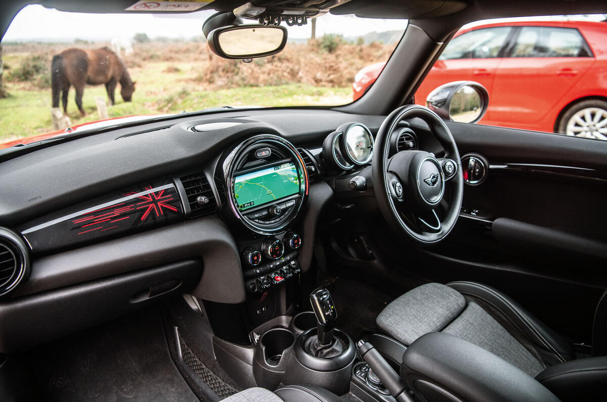 Audi A1 v. Ford Fiesta Vignale v. Mini Cooper Classic