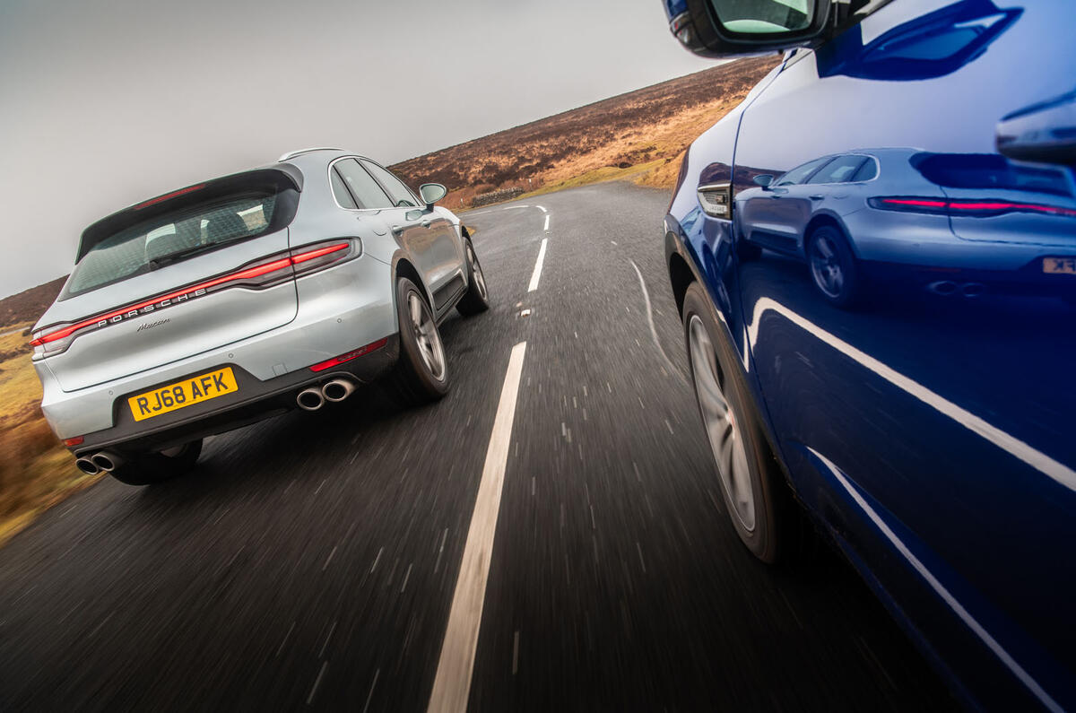 Porsche Macan vs Jaguar E-Pace 2019 - tracking