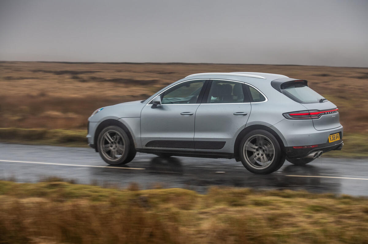 Porsche Macan vs Jaguar E-Pace 2019 - Porsche on the road