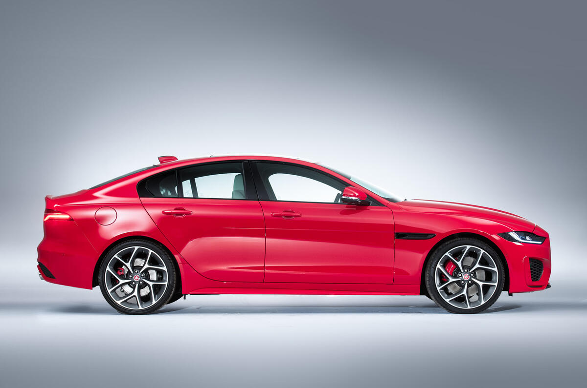 Jaguar reveals facelifted XE saloon