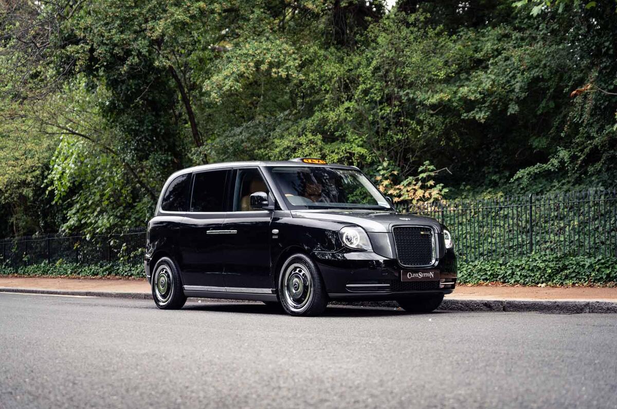 Sutton VIP Class LEVC taxi front side