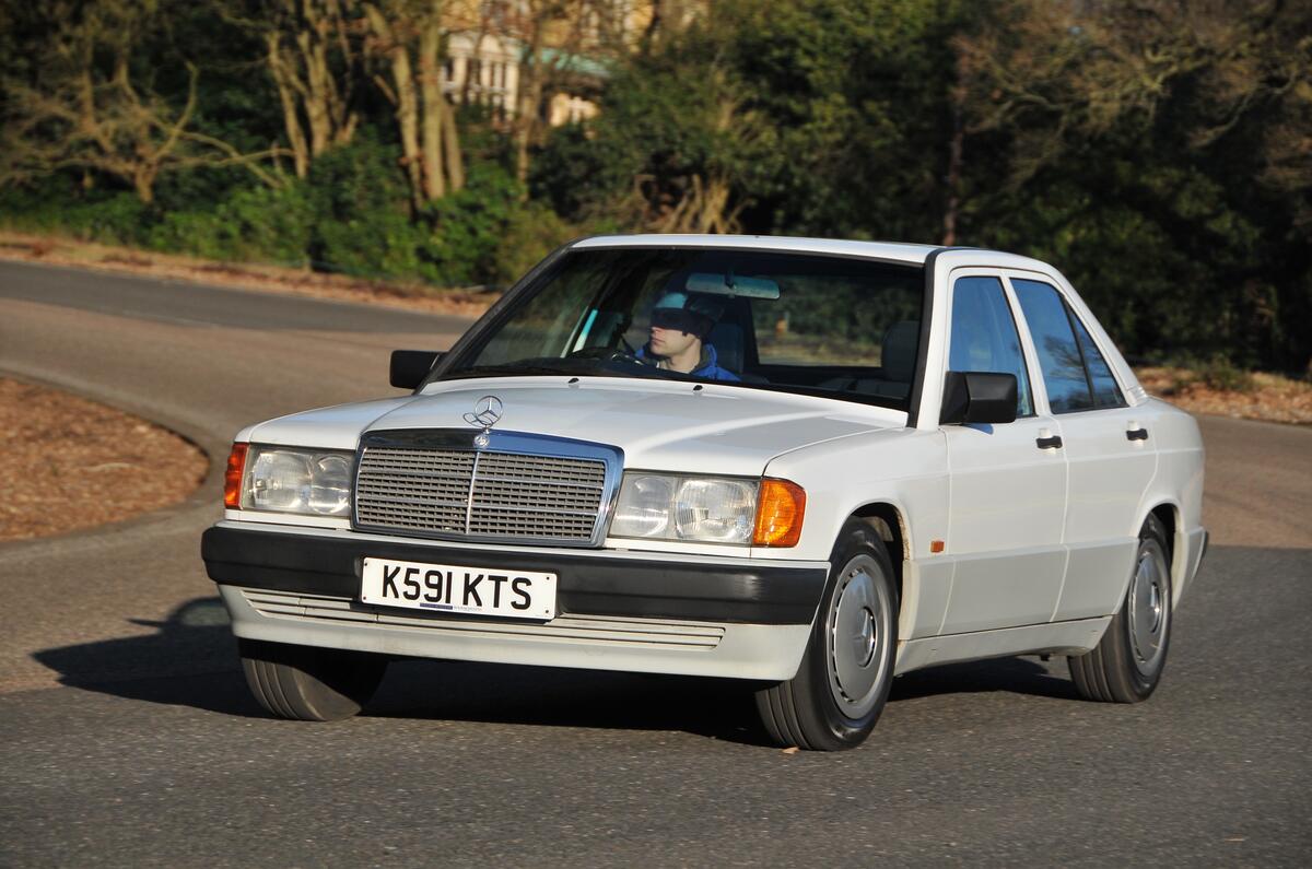 Mercedes 190E front shot cornering