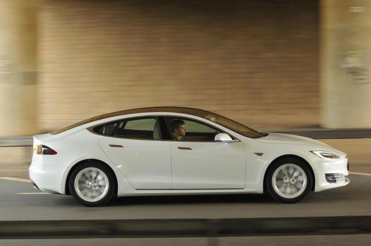 Tesla Model S 60 and 60D