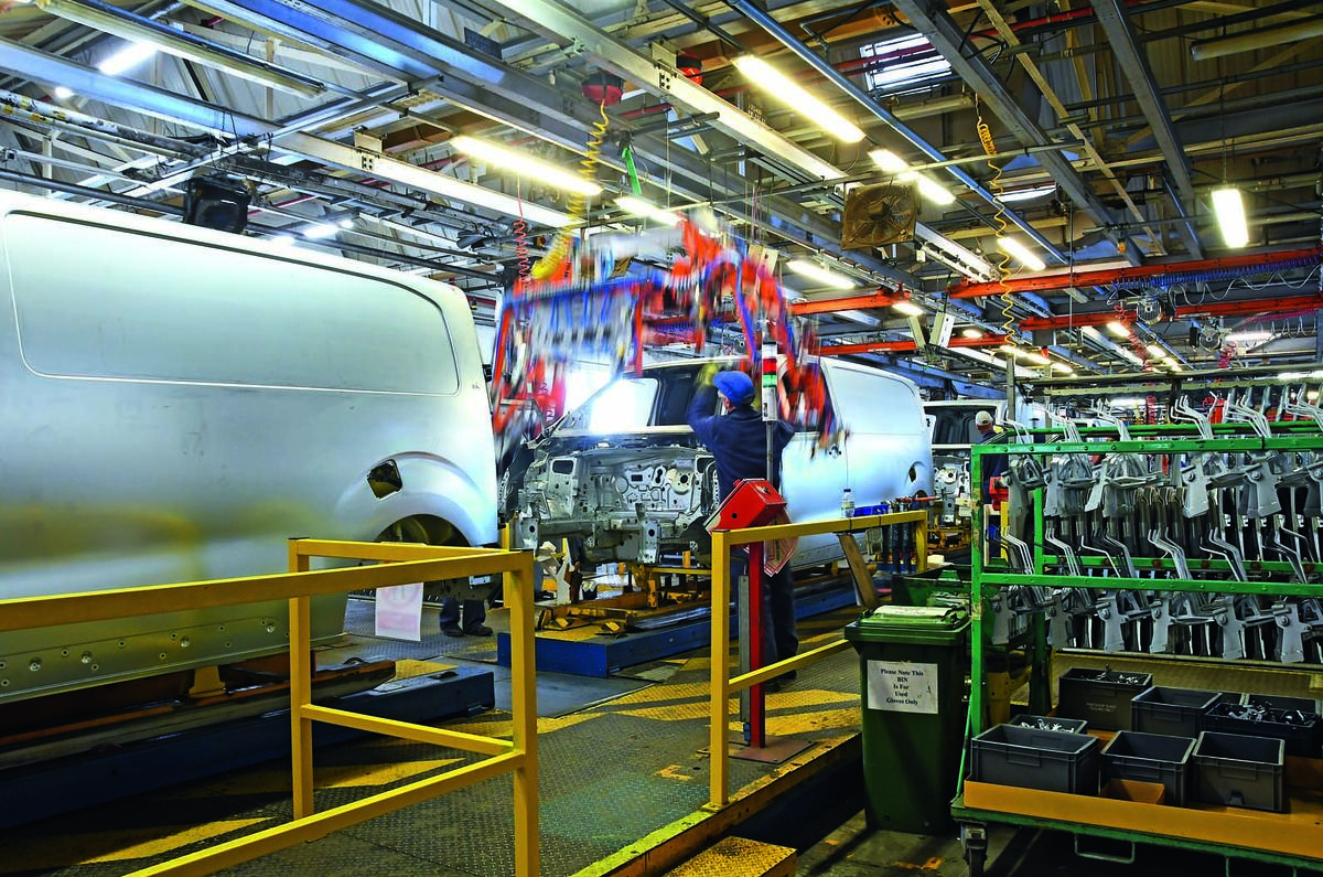 Vauxhall commercial vehicle production - Luton