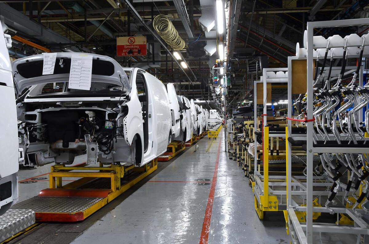Vauxhall commercial vehicle production - Luton