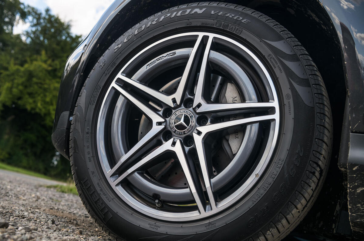 Mercedes-Benz EQC wheel