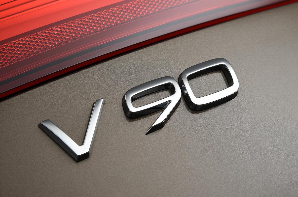 Mercedes-Benz E-Class Estate vs Volvo V90 vs Audi A6 Avant - group test