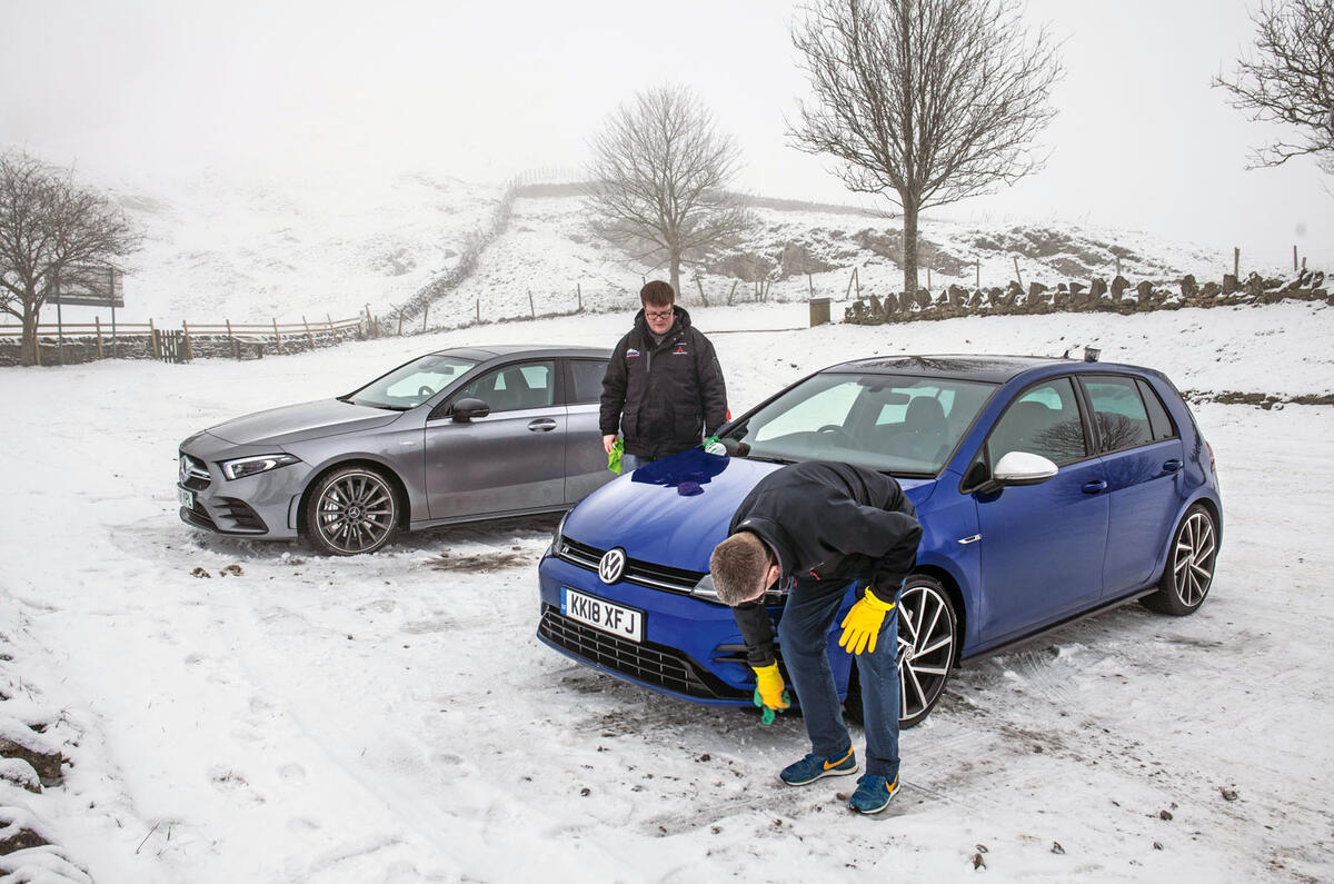 Mercedes-AMG A35 vs. Volkswagen Golf R