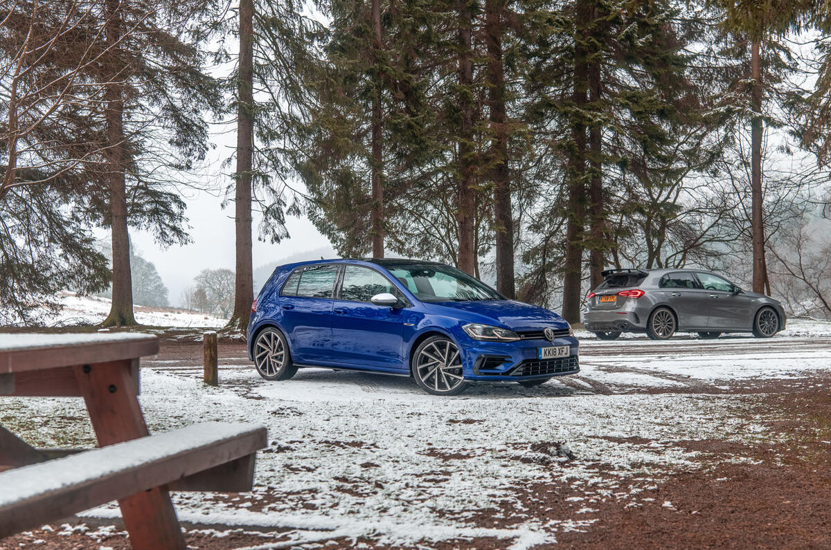 Mercedes-AMG A35 vs. Volkswagen Golf R