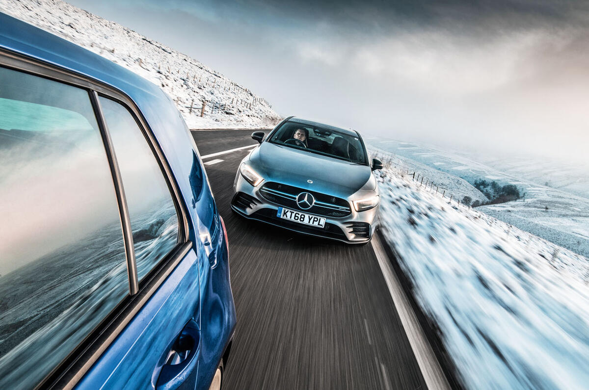 Mercedes-AMG A35 vs. Volkswagen Golf R