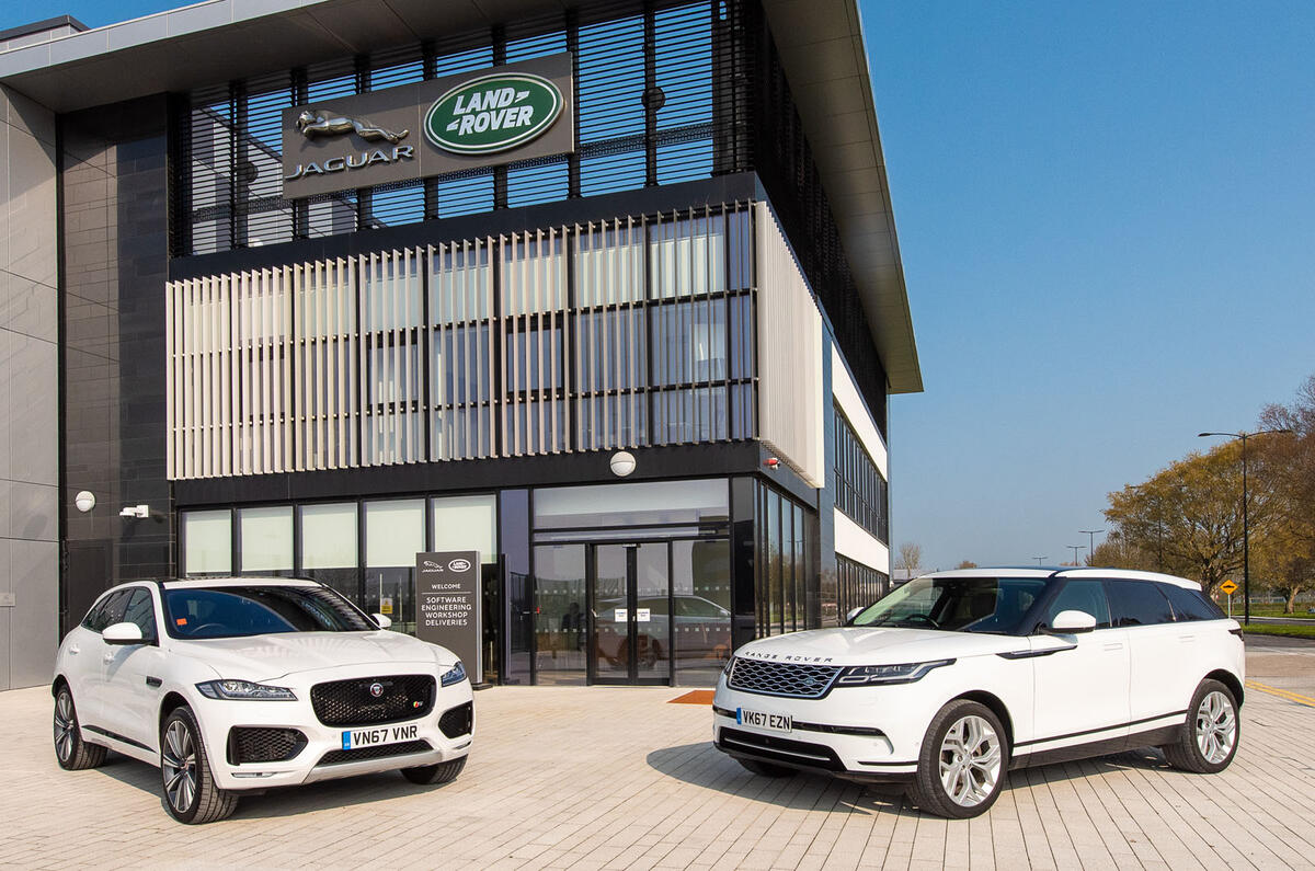 Jaguar F-Pace Range Rover Velar