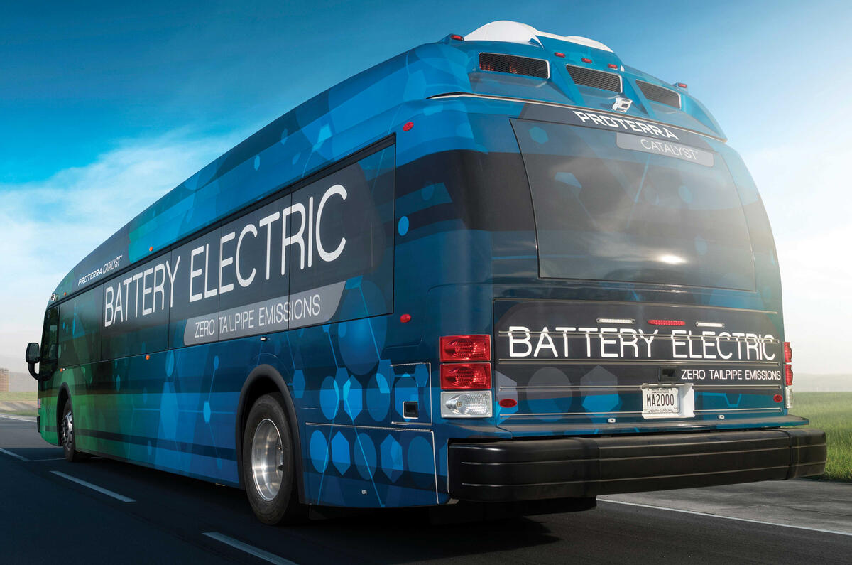 Proterra electric bus revealed 350 mile range