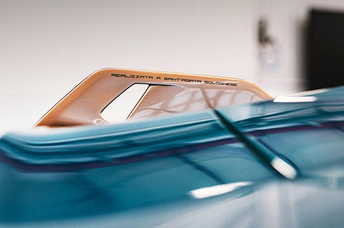 Lamborghini new model preview - detail