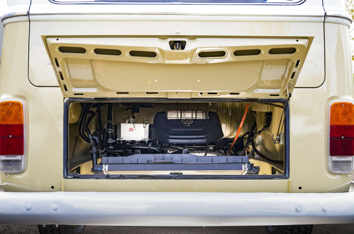 1972 Volkswagen Type 2 Microbus