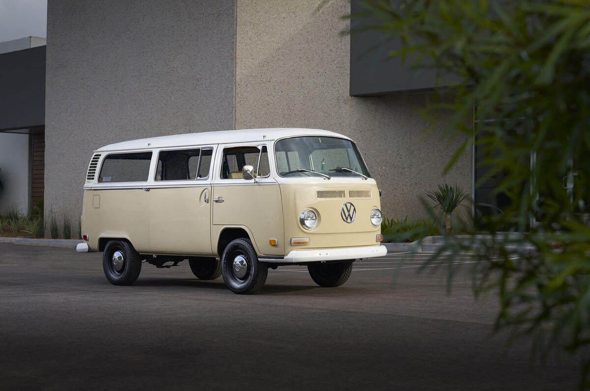 1972 Volkswagen Type 2 Microbus