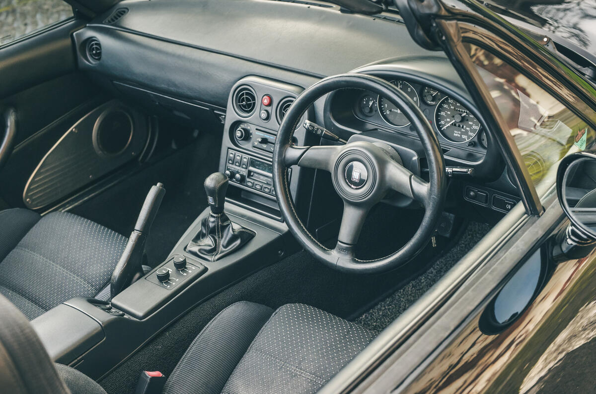 electrogenics mazda mx5 2025 jh 60 1600x1067 a64269b3 f3ff 471f b051 9b3175749625 electrogenics mazda mx5 2025 jh 60 1600x1067 a64269b3 f3ff 471f b051 9b3175749625