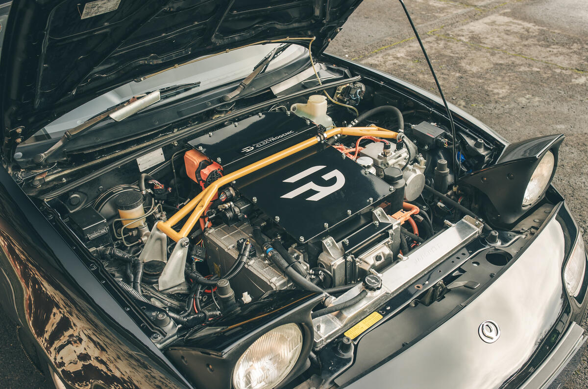 electrogenics mazda mx5 2025 jh 71 1600x1067 5b569c47 2a7e 41df 9904 e4476c48becd electrogenics mazda mx5 2025 jh 71 1600x1067 5b569c47 2a7e 41df 9904 e4476c48becd