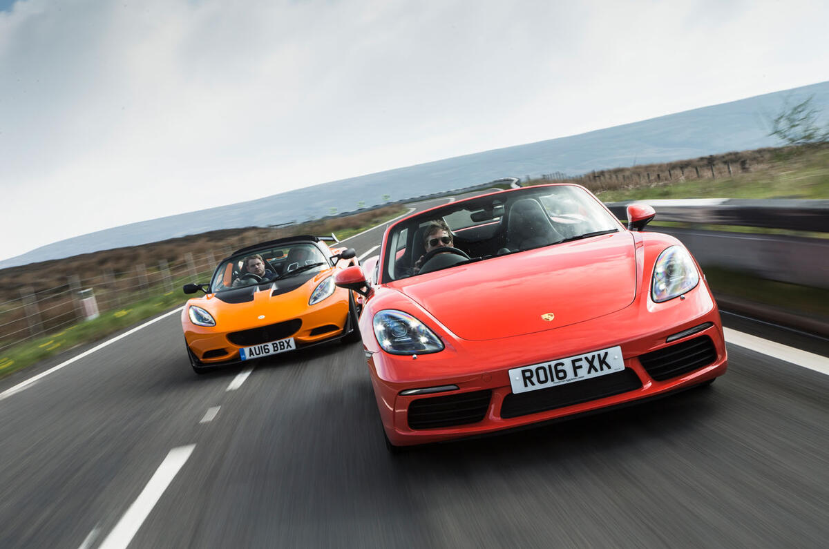Porsche 718 Boxster S vs Lotus Elise