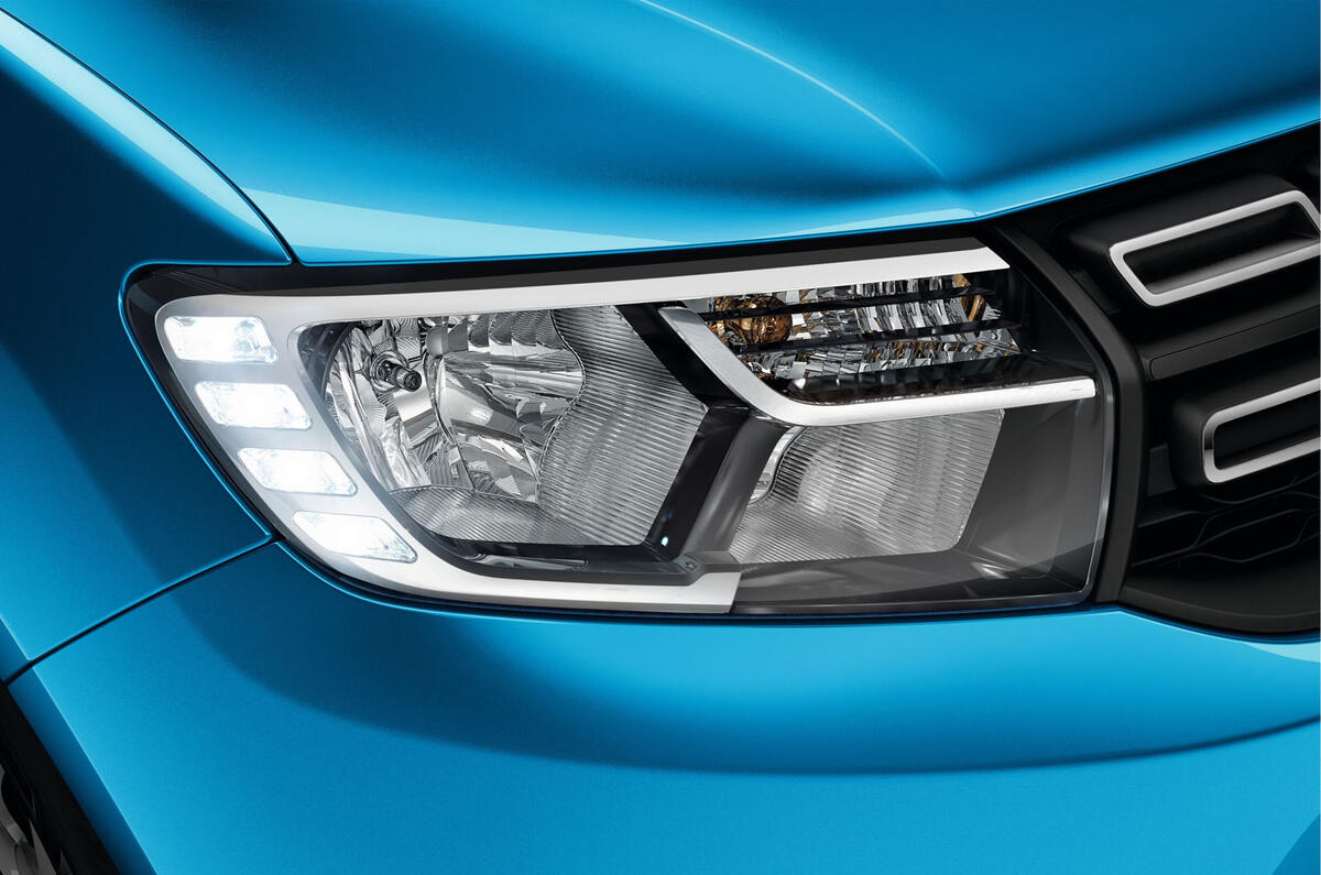 Dacia Logan MCV Stepway headlight