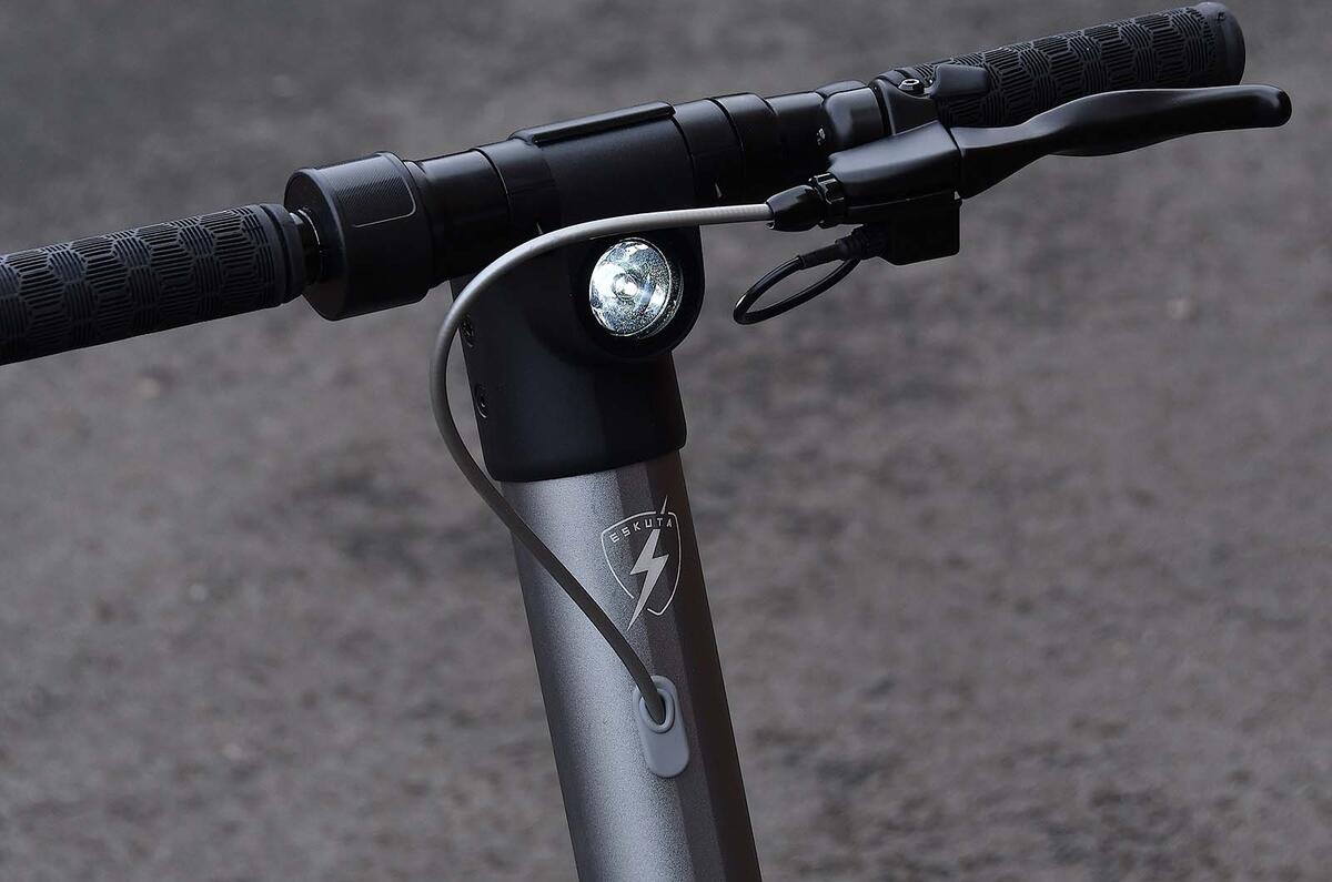 Eskuta KS 450 202220220210 5924 Eskuta KS 450 202220220210 5924