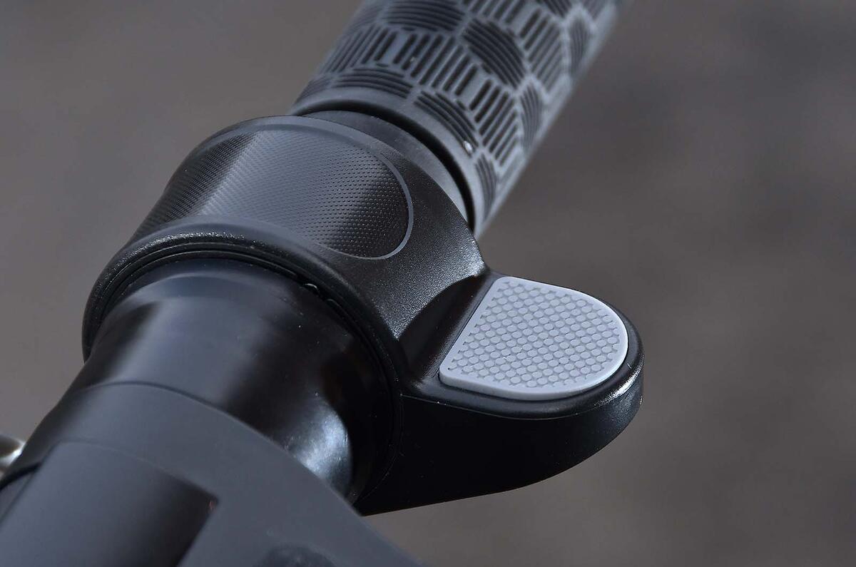 Eskuta KS 450 202220220210 5938 Eskuta KS 450 202220220210 5938