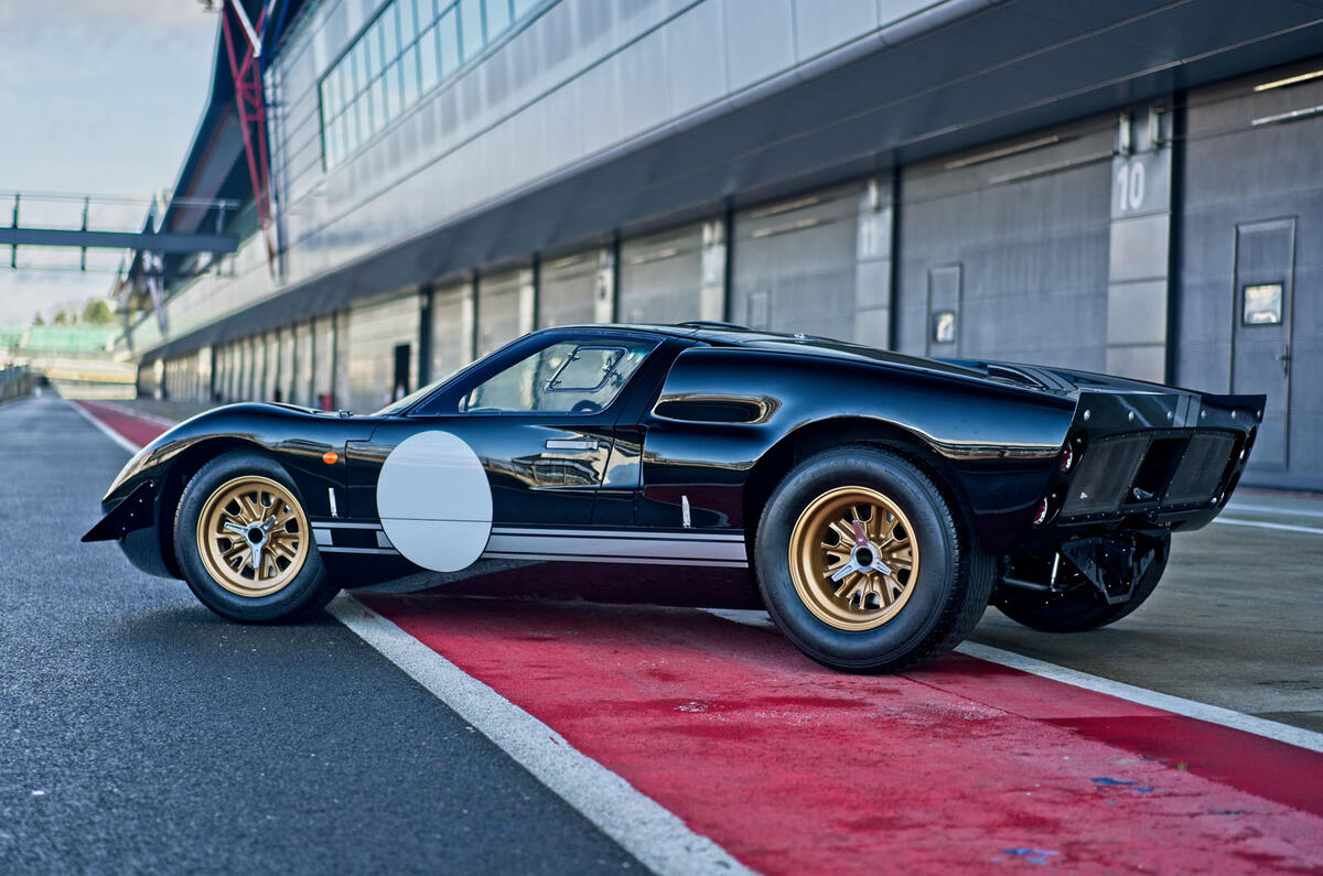 Everrati GT40 side