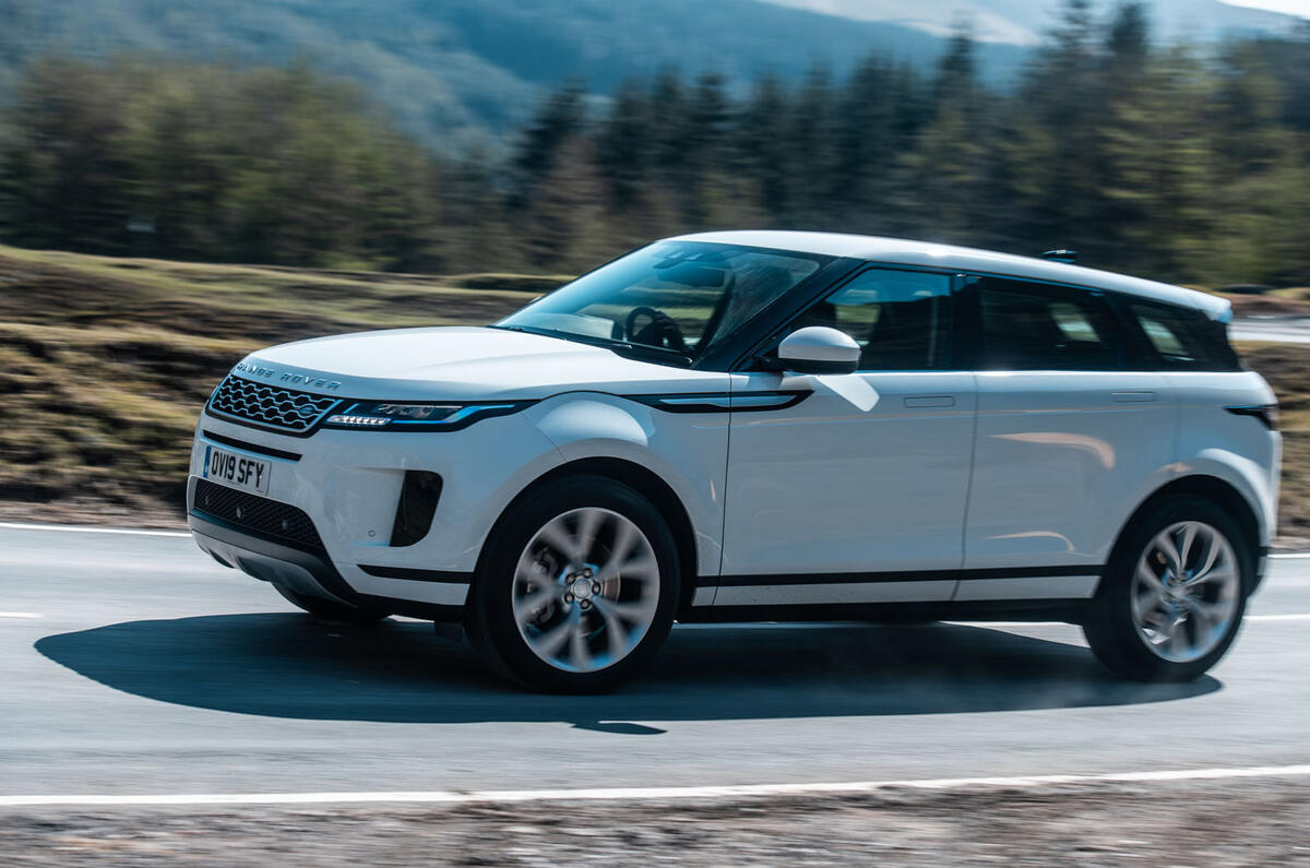 2019 Land Rover Range Rover Evoque - side - cornering