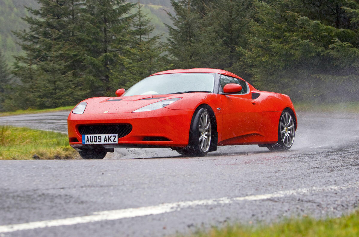Lotus Evora drifting