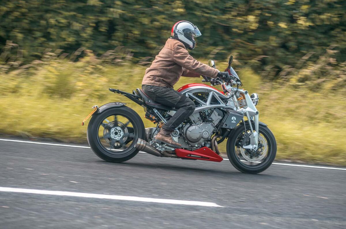 Ariel Atom 4 vs Ariel Ace