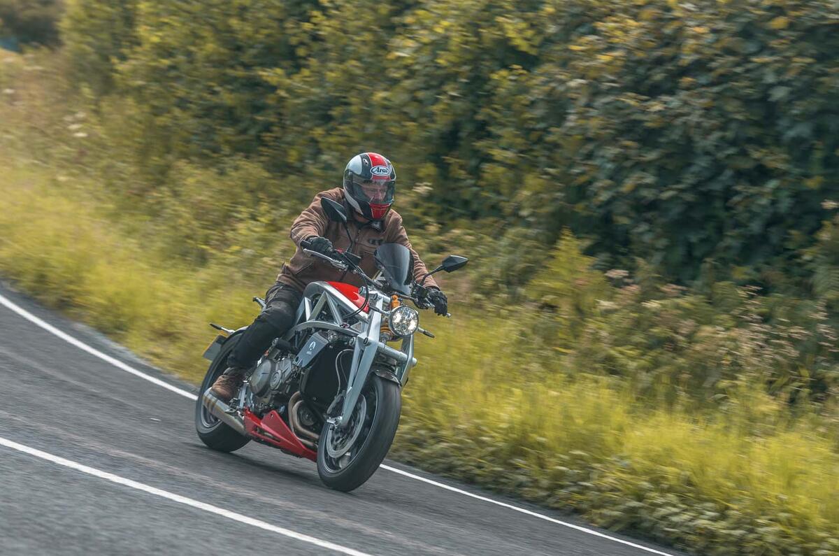 Ariel Atom 4 vs Ariel Ace