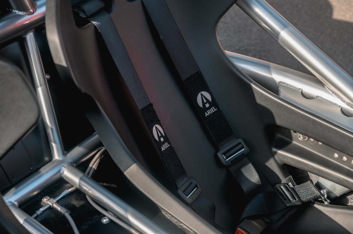 Ariel Atom 4 vs Ariel Ace