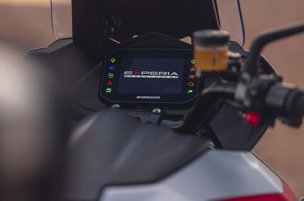 Experia MM 0040 Experia MM 0040