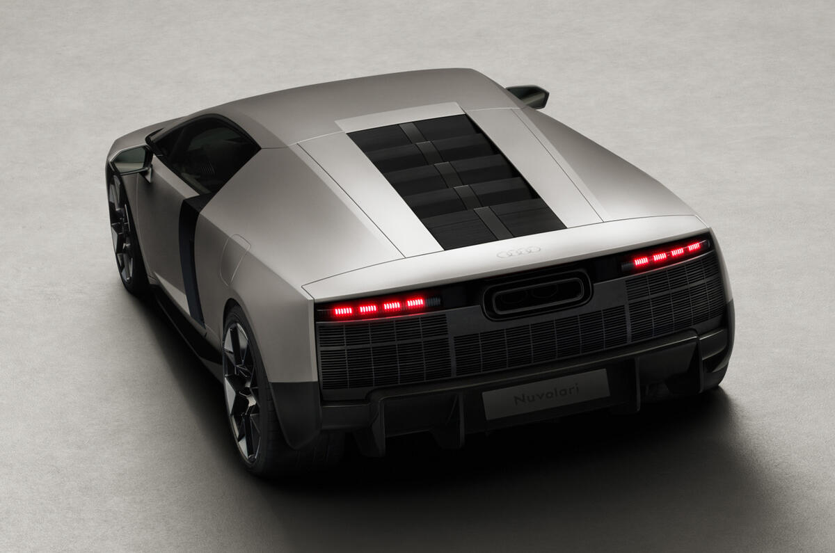 Exterior 8D