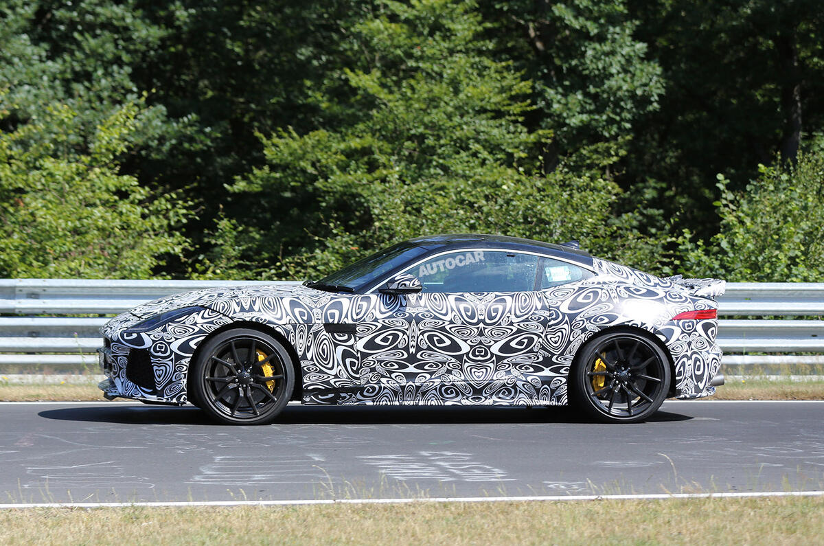 Jaguar F-Type SVR