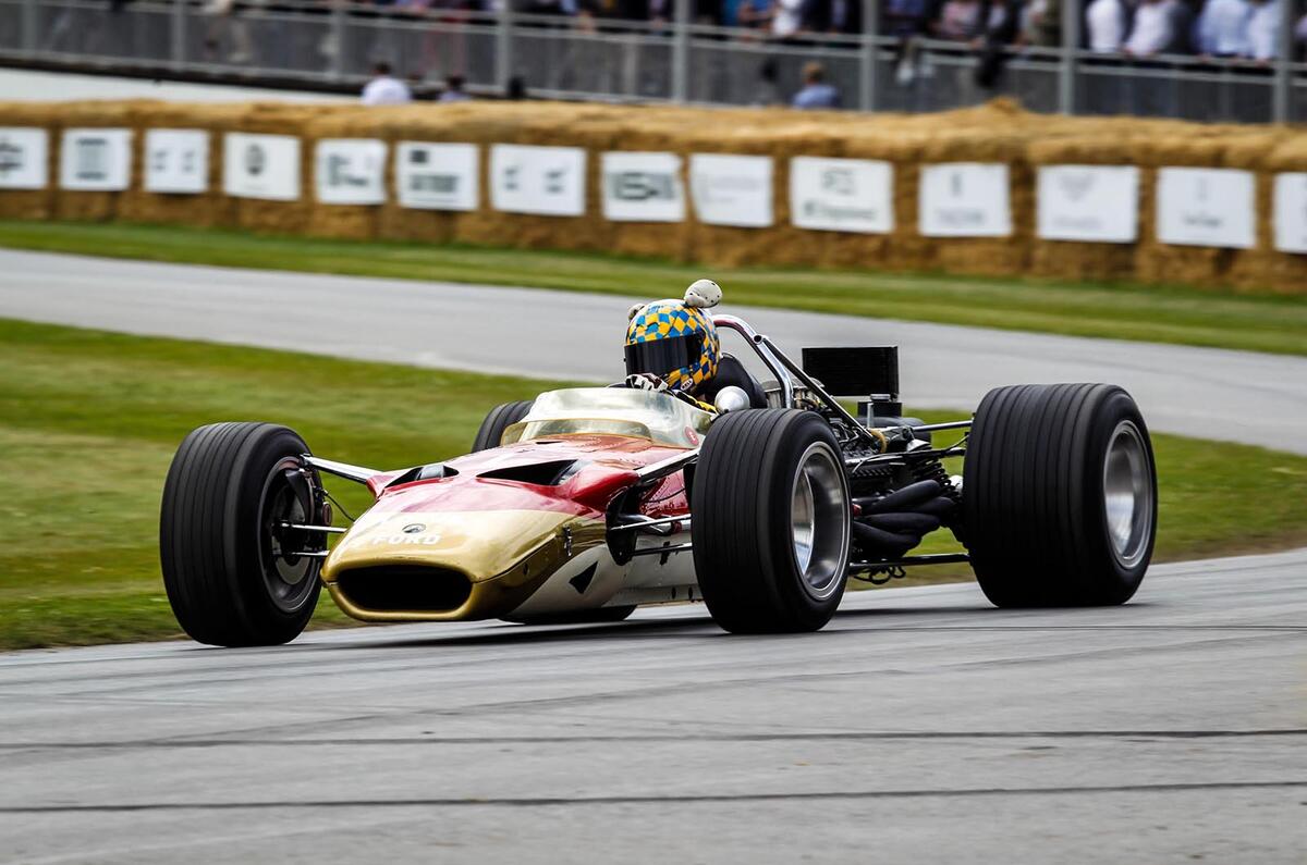 LOTUS 49