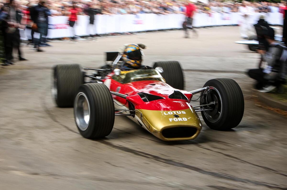 LOTUS 49