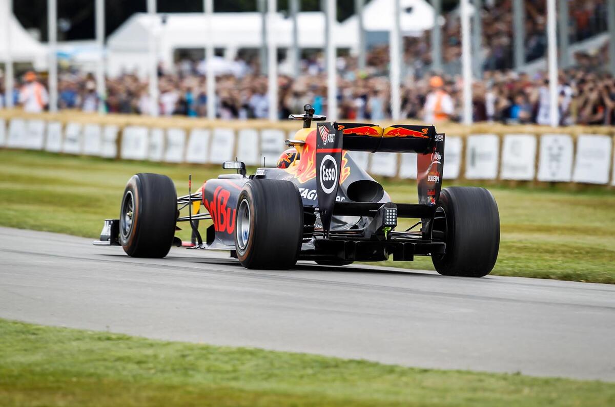 RED BULL-RENAULT RB7