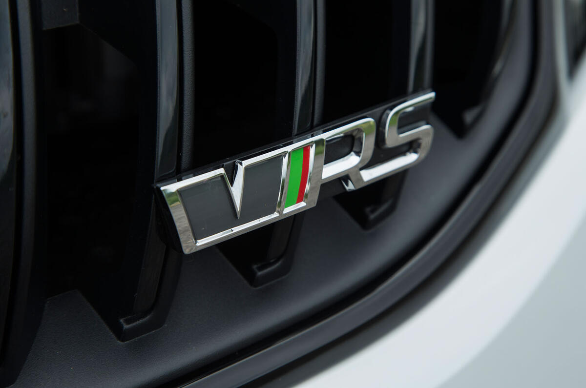 Skoda Octavia vRS estate vs. Seat Leon ST Cupra vs. Volvo V60 AWD Polestar - fast estate triple test